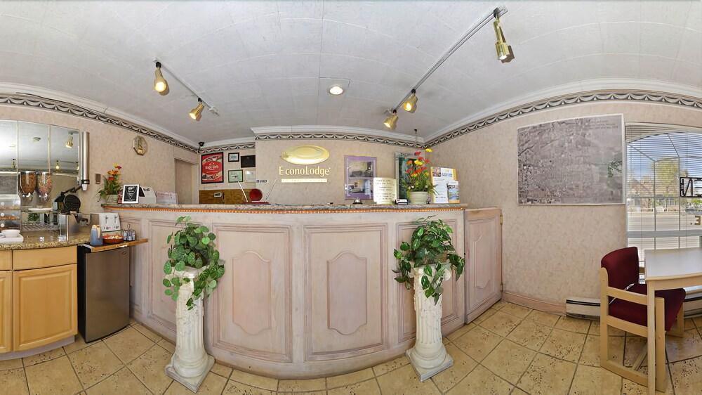 Econo Lodge Fallon Naval Air Station Area Экстерьер фото