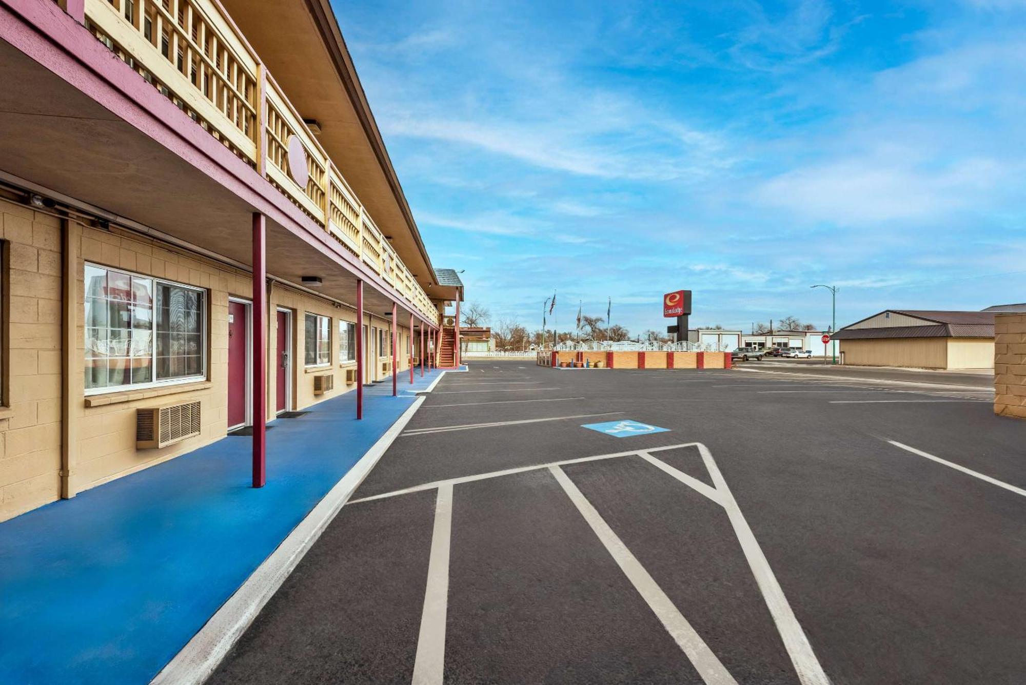 Econo Lodge Fallon Naval Air Station Area Экстерьер фото