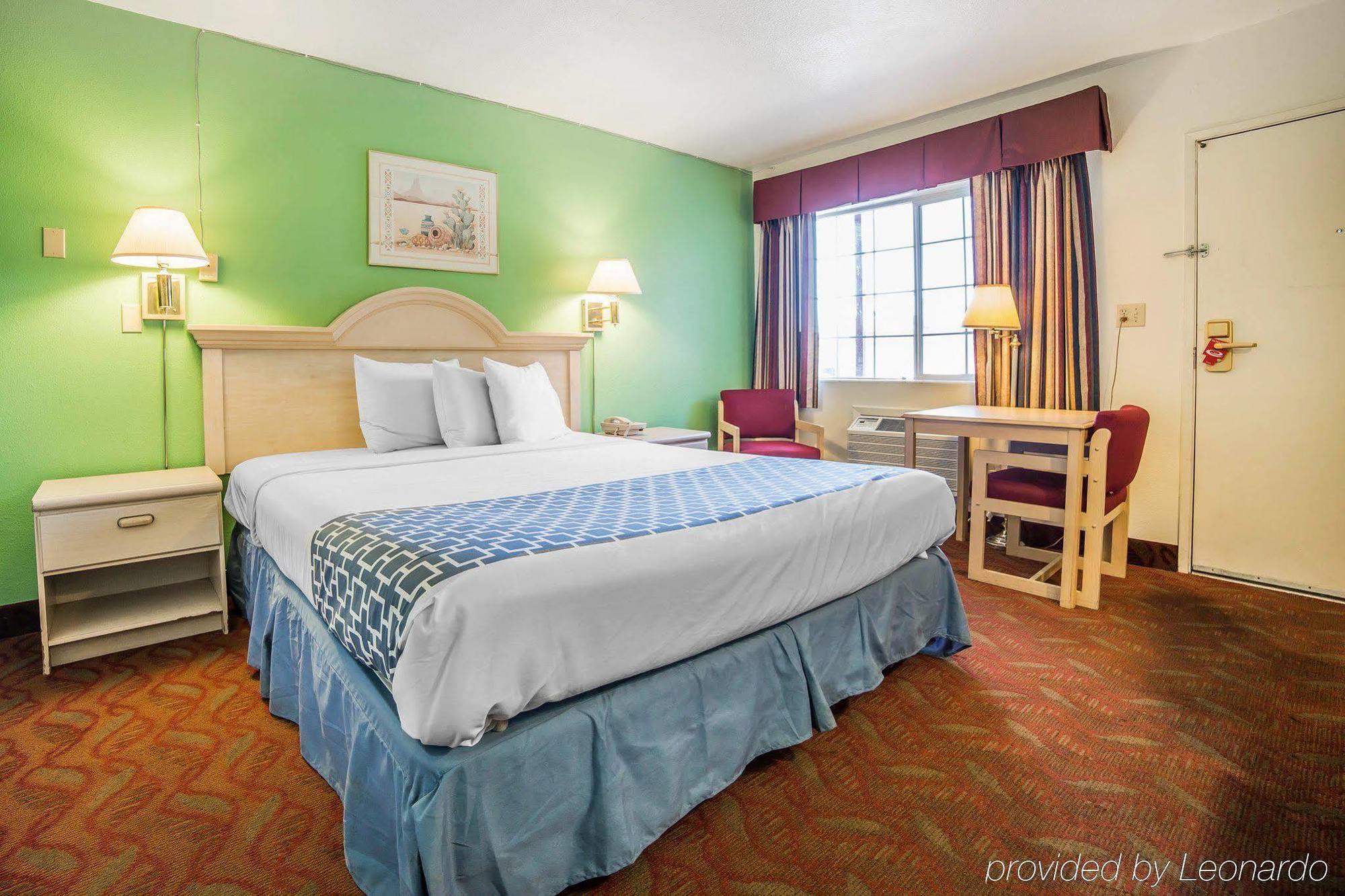 Econo Lodge Fallon Naval Air Station Area Экстерьер фото